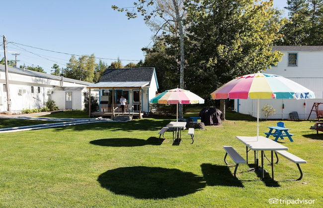 3BedroomApt Pool CampFire PlayArea - Photo 16