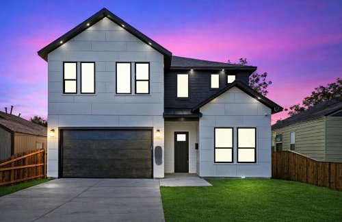 New Luxury 5BR 7BD Home Near Airport, Sleeps 10 plus - Foto 2