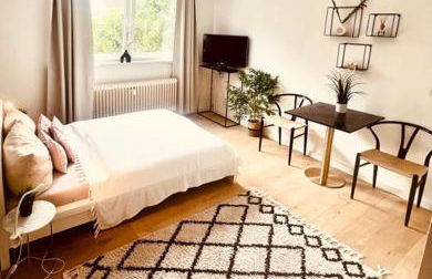 Ferienwohnung an der Uniklinik mit eigener Küche und renoviertem Badezimmer - Photo 10