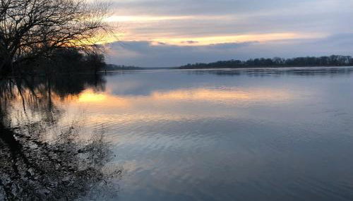 Haus am Fluss und See - Foto 2