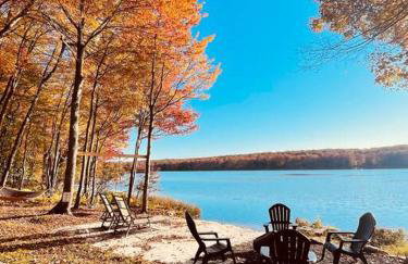 Lakeside Oasis with Kayaks, Hot Tub, & Fire Pit - Foto 79