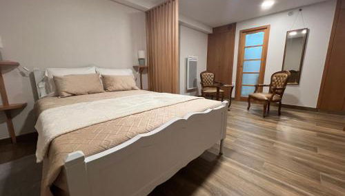 Eido de Bairros - Casa Vinha da Touça - T0 - Photo 5, wardrobe