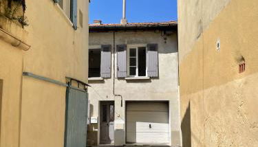 Maison avec patio proche place des Carmes - Photo 4