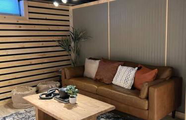 Enchanting and comfy urban cottage with renovated rustic den by Como Park & MN State Fair - Foto 37