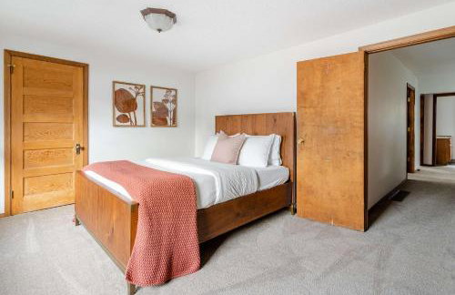 Stay Portland - 3BR Craftsman - Vintage Charm - Great Location - Foto 10