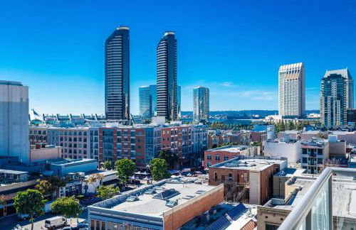 Skyline Escape in the Heart of Downtown - Foto 1