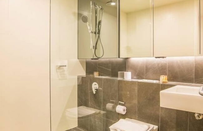 Modern 2bed2bath APT at Neutral Bayparking+wifi - Foto 16