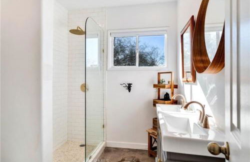 Cozy Fresh Desert Hideaway, 5 mins to Joshua Tree - Foto 24