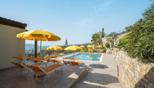 Residence Dany appartamenti con cucina vista lago piscina e parcheggio - Foto 2