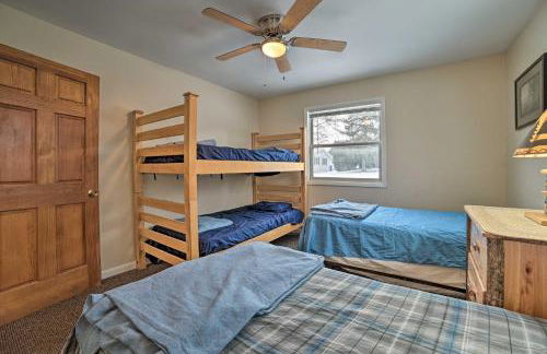 Cozy Houghton Lake Heights Cottage with Private Yard - Photo 16