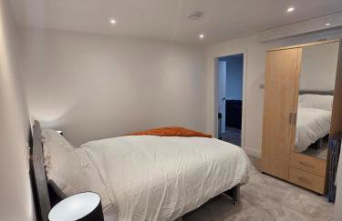 Courtyard High Spec Apartment in Town Centre - Foto 7