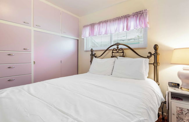 The Little Pink House by Avantstay Water Views - Foto 15