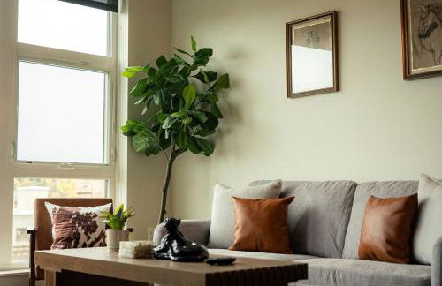 Heart of Downtown Apt with City View, Walkable to HotSpots - Foto 9