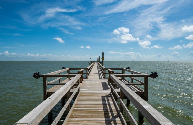 Bay Breeze Bungalow by Miss Kitty’s - Foto 32