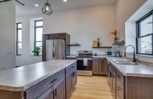 Modern, Open-Concept Apartment Downtown Cashton! - Foto 8