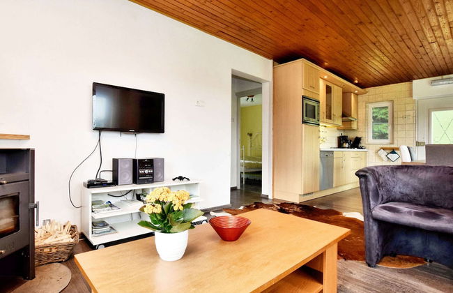 Charming Holiday Home in Gouvy with Hot Tub - Photo 22