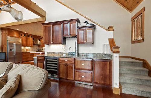 The Dunn Compound- On Mooselookmeguntic Lake! - Foto 3