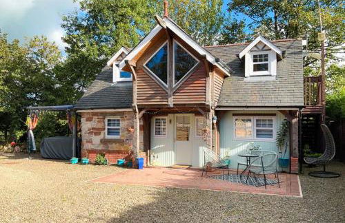 Lily Wood Cottage outside Hurlford - Foto 1