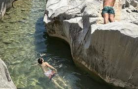 ΠΕΤΡΑΣΤΕΡΟ Canyon Retreat-Agrafa - Photo 2