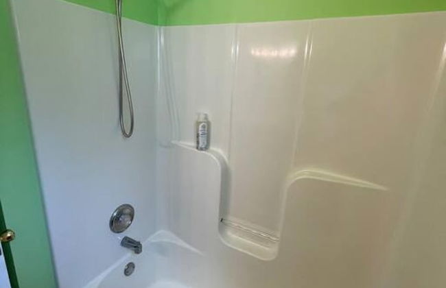 Relaxing Ranch With 1 King and 2 Queens Fast Wifi - Foto 16