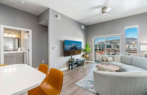 Penthouse Apt - PoolGymHotTubPkg - View! - Foto 15