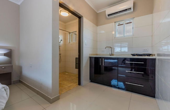 NEW 6BR Villa w Pool Across Street Palmbeach - Foto 16