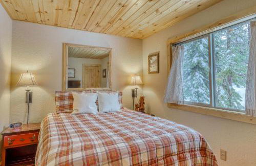 Snowpeak Chalet in Tahoe Donner - Foto 13