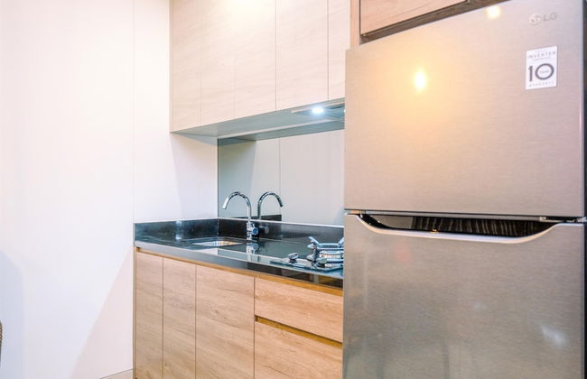 Best Homey And Nice 1Br At Ciputra World 2 Apartment - Foto 6