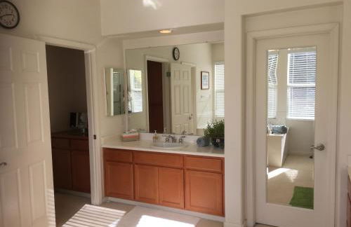 Beautiful Home in Quiet Area - Foto 32