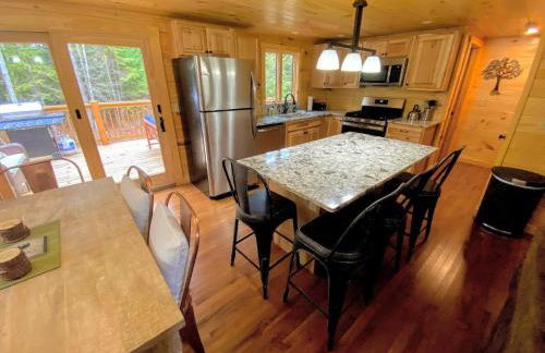 80PVR Log Home 20min to Bretton Woods AC Hot Tub wifi cable fireplace fire pit - Foto 14