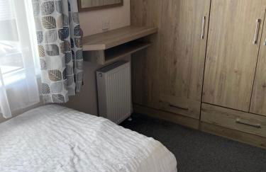 G & K Luxury Lodge - Photo 8