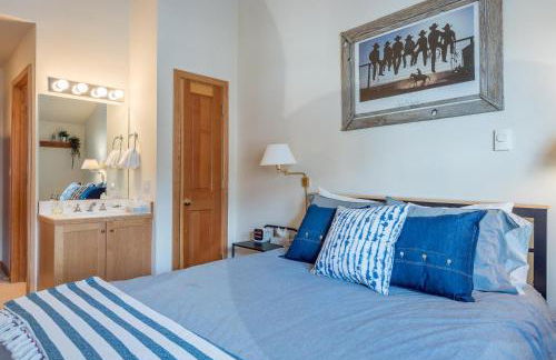 Greyhawk Condo 09 - Photo 3