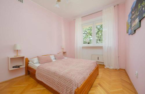 Atmospheric and Spacious Apartment in Warsaw for 3 People by Noclegi Renters - Foto 2