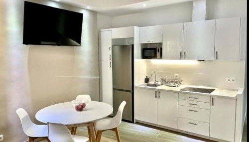 Apartamento renovado con 2 habitaciones en el corazón de Barcelona - ES-341-3 - Photo 3