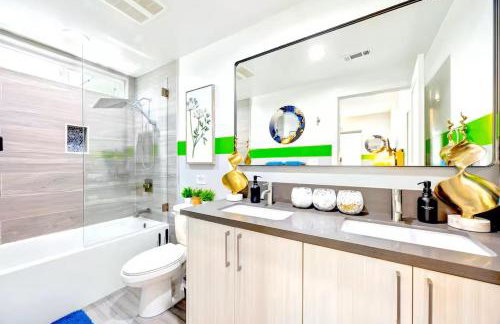 E - 2 Homes - Sleeps 26 by Universal - Patio -Games - FIFA SoFi World Cup - Foto 37