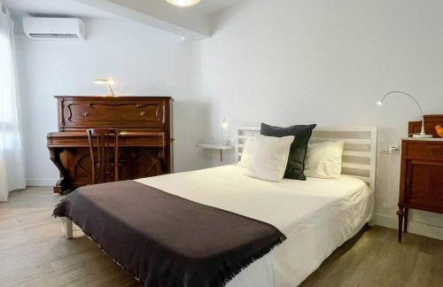 Apartamento con personalidad a 600 m de la playa. - Foto 8