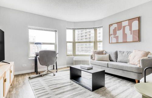 Gold Coast 1BR w Gym Lounge 1 block from L CHI-543 - Foto 1