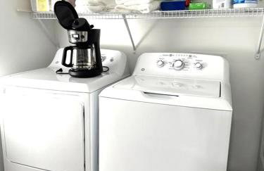 Creole Cottage - 2 Bed, 1 Bath, Pet Friendly with Fee, Walk to Downtown, Grill, Washer & Dryer - Foto 25