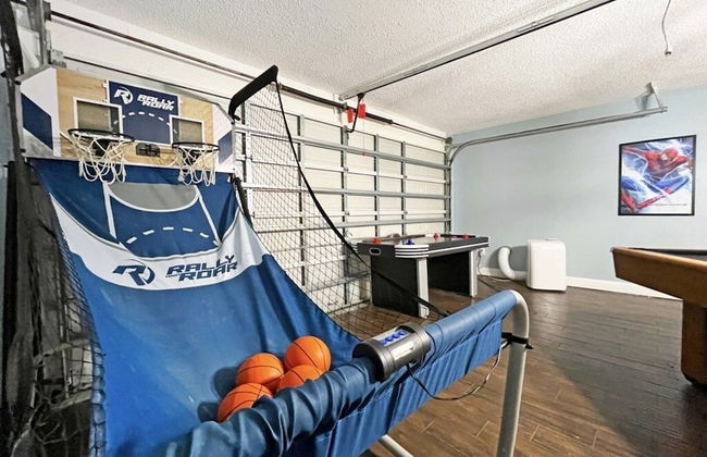 Madiera Magic 5 Bedroom Home by RedAwning - Photo 49