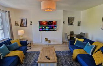 Chic 1BR Teddington Apartment Modern & Bright - Photo 9