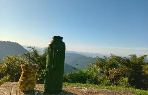 Chalé alpino em canela rs todo mobiliado com cozinha lareira split Wi-Fi 2 quartos perto do centro - Foto 38