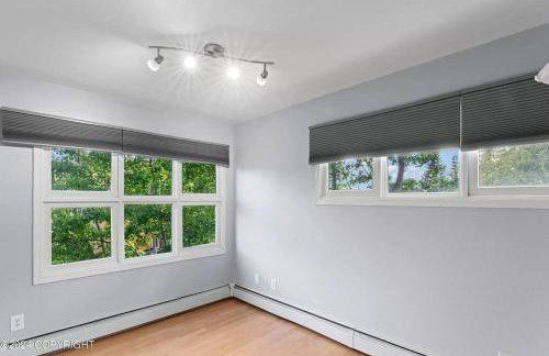 Cozy Anchorage Retreat 7 mins From Airport - Foto 6