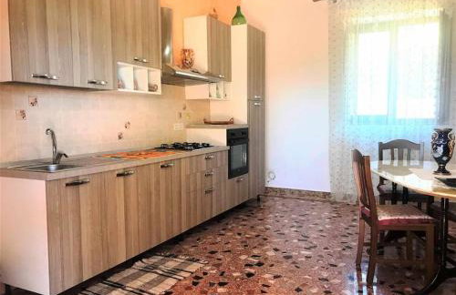 Casa Il Girasole, panoramica e a pochi passi dal centro di Malfa - Foto 11