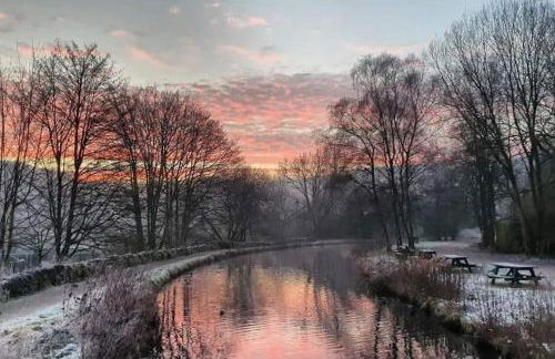 18th-Century three-bedroom Mill Worker's Cottage - Foto 2