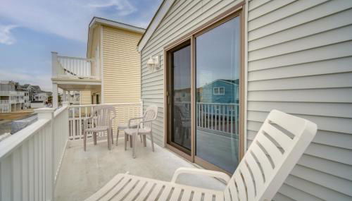 Steps to Beach Townhome with Balcony in Ocean City - Foto 2