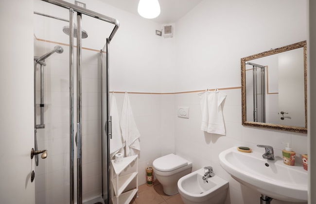 Casabella With Garden - Photo 17