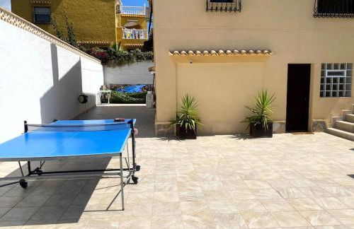 5 Bedroom, Luxury Villa - Heated Pool - Foto 40