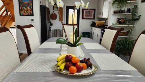 the Sugar Cube, a stunning, spacious, and modern villa with an orchard maze - Foto 4