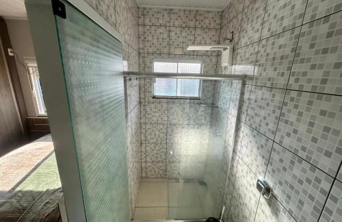 Casa com piscina próximo a BR 277 - Foto 10