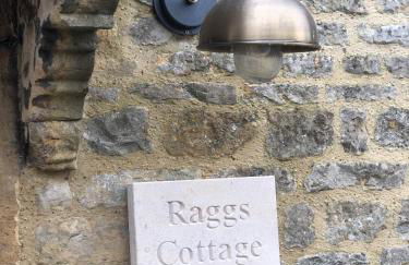 Luxury Cotswold Cottage with hot tub in Stow on the Wold! - Foto 17